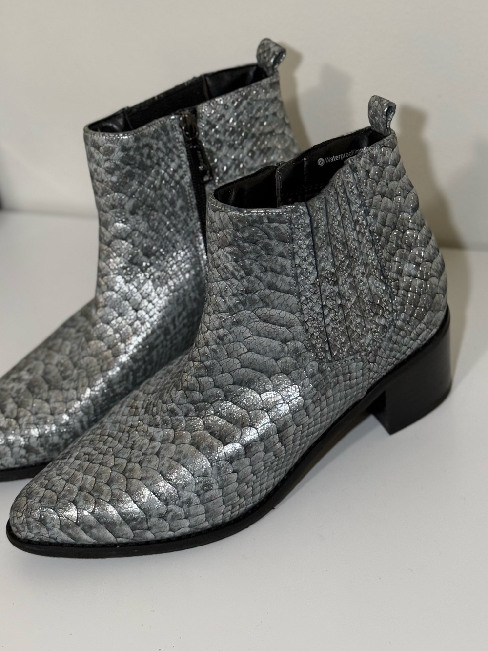 Blondo Metallic Silver Gray Snake-Embossed Ankle Boots Size 10 Women Waterproof